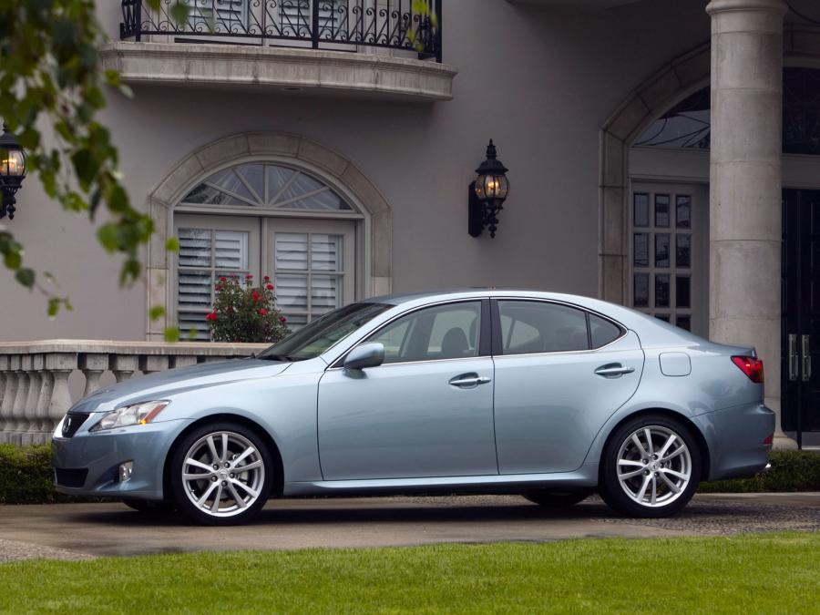 Lexus IS350 2005 года  (фото 19 из 82)